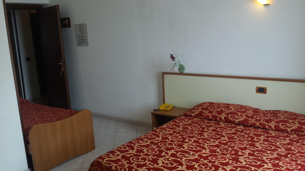 Hotel Ideale Varazze Exterior photo
